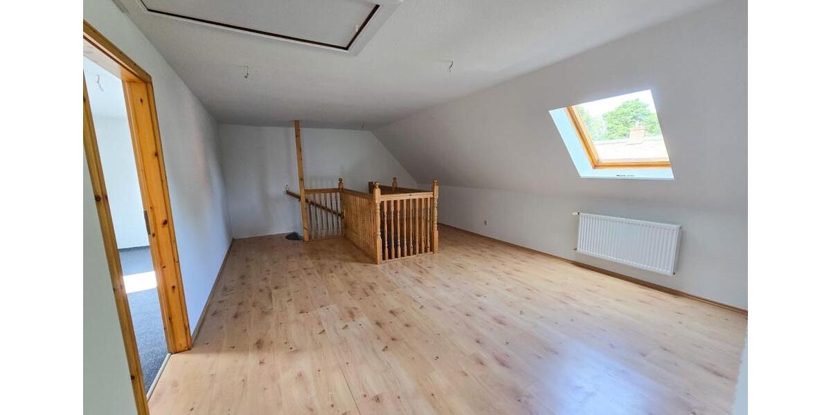 Reihenhaus Niebüll - 6 Zimmer, 154 m&sup2;, 1.200&euro; | Angebot:24272820