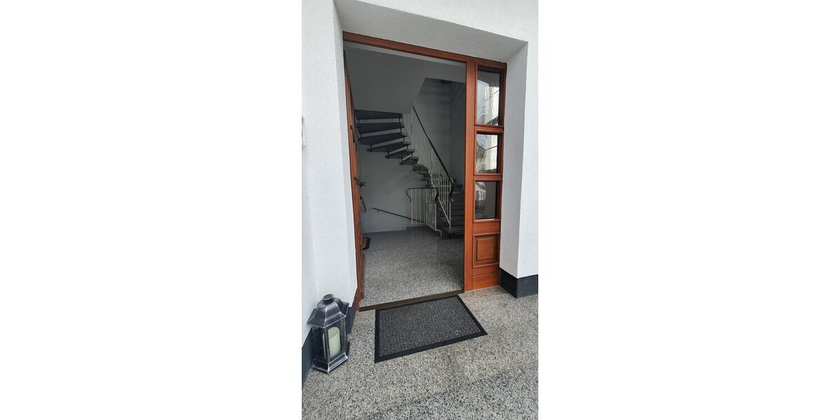 Heringen-Widdershausen, 2 ZKB im DG + Balkon - Dachgeschoßwohnung Heringen (Werra) Widdershausen | Angebot:26179802