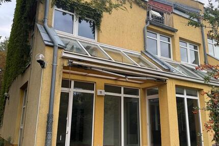 Besichtigung 11.12.25 um 15 UHR - großzügige Doppelhaushälfte mit schönem Garten 4 zimmer