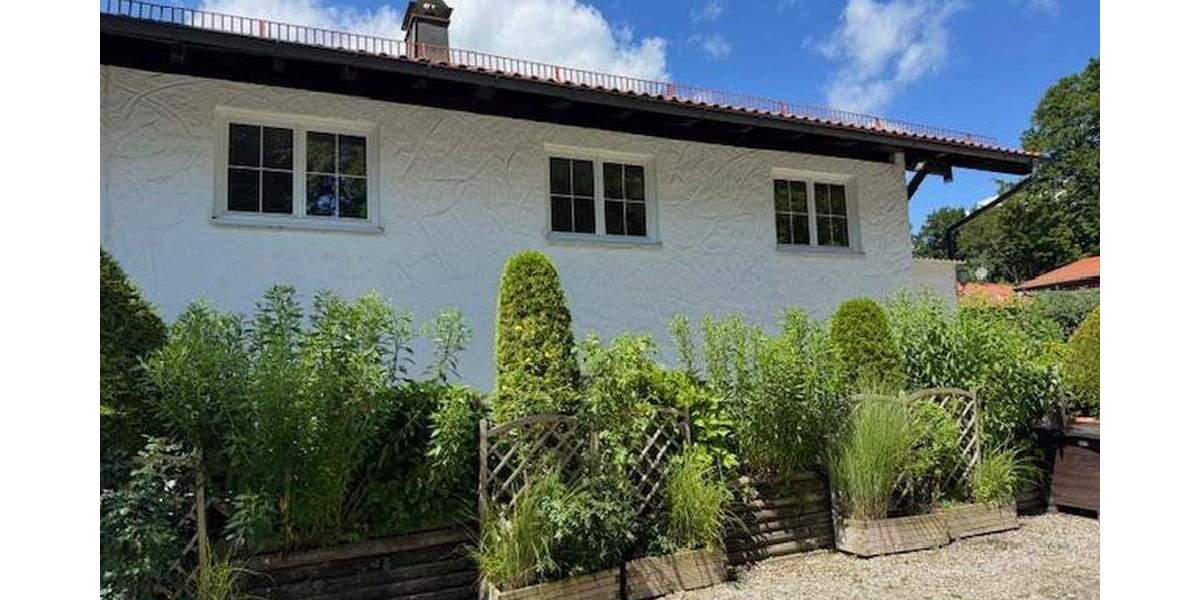 Ruhige 5 Zi-Whg. in Berg mit Balkon, renoviert 5 zimmer