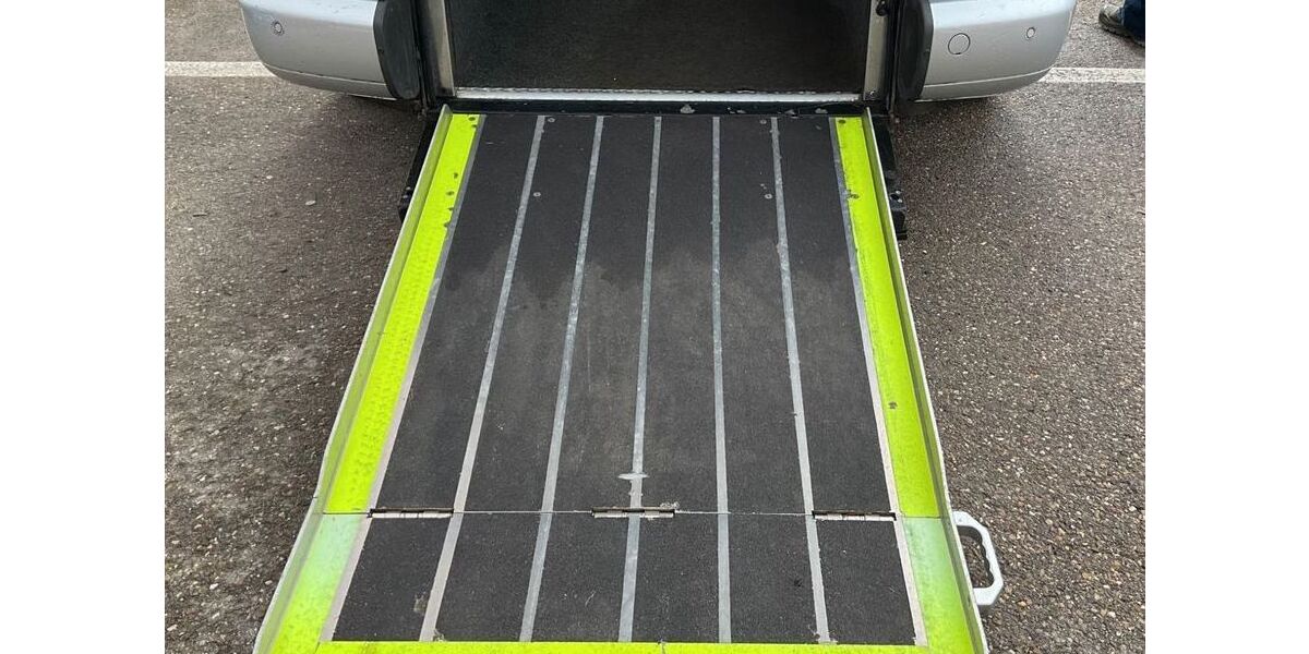 VW Caddy 164.400 km 18.580 &euro; Dettingen unter Teck 73265