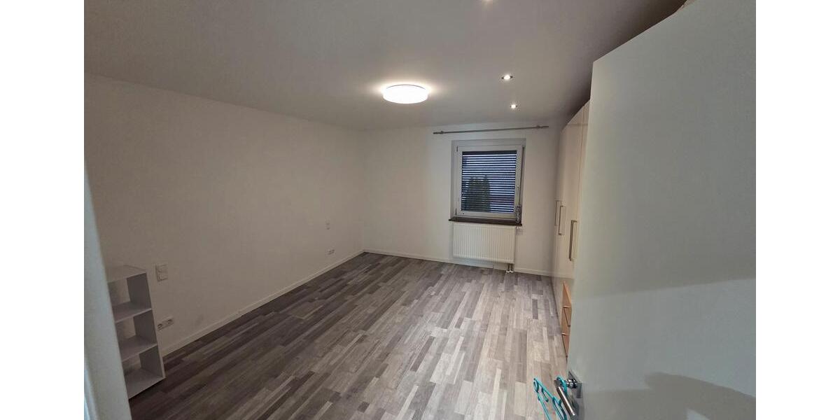 Etagenwohnung Dachau - 3 Zimmer, 110 m&sup2;, 1.700&euro; | Angebot:26664478