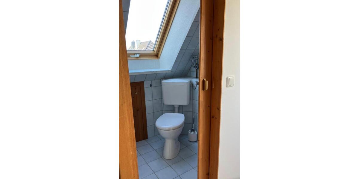 Doppelhaushälfte Pinneberg - 9 Zimmer, 132 m&sup2;, 1.750&euro; | Angebot:25538749