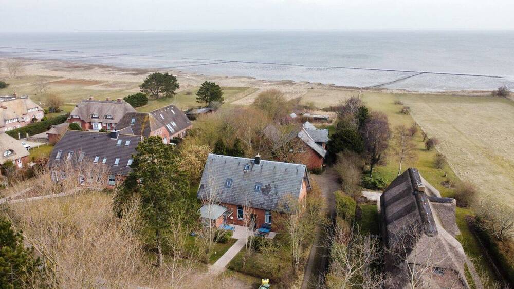 Mehrfamilienhaus, Wohnhaus Nebel - 9 Zimmer, 160 m&sup2;, 1.100.000&euro; | Angebot:25738367