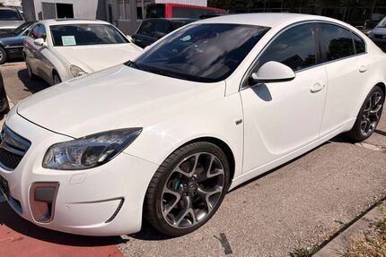 Opel Insignia 138.000 km 9.900 &euro; München 81243