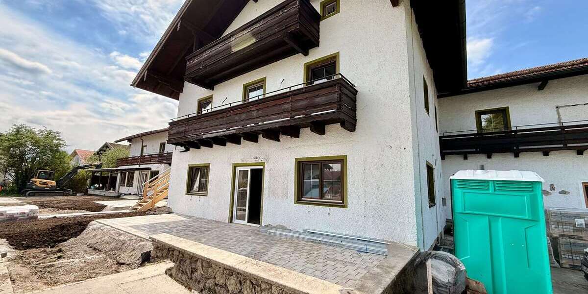 Etagenwohnung Ainring - 3 Zimmer, 122 m&sup2;, 1.300&euro; | Angebot:26393802