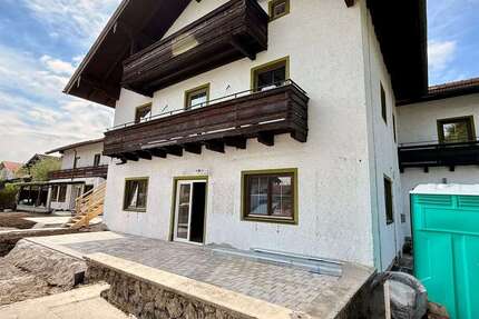 Wohnung Ainring - 3 Zimmer, 122 m&sup2;, 1.300&euro; | Angebot:26393802