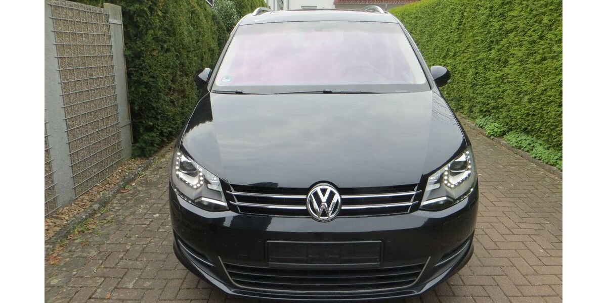 VW Sharan 102.352 km 18.300 &euro; Höxter 37671