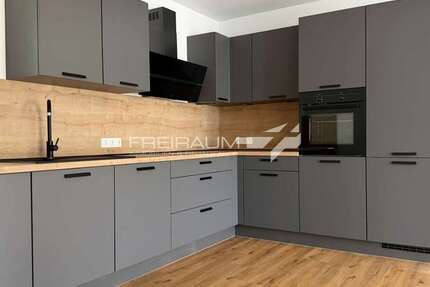 Wohnung Kreuztal - 2 Zimmer, 72 m&sup2;, 295.000&euro; | Angebot:24703686