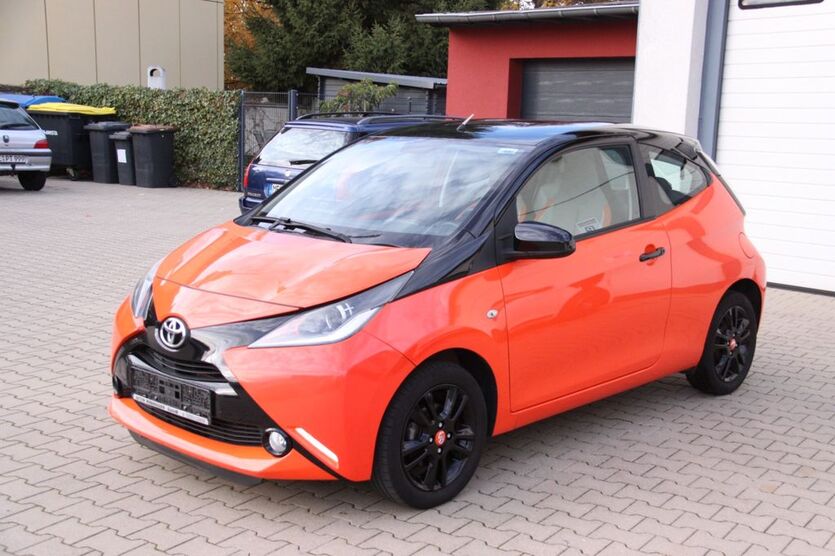 Toyota Aygo (X) 122.500 km 6.990 € Velbert 42549