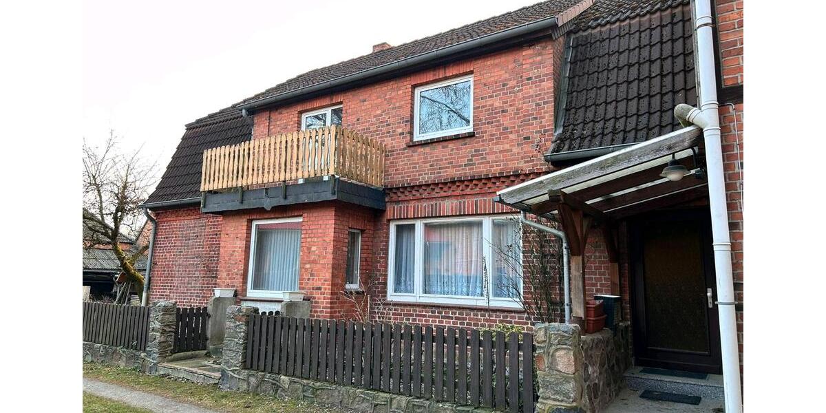Einfamilienhaus Wittingen Knesebeck - 8 Zimmer, 250 m&sup2;, 150.000&euro; | Angebot:26024327