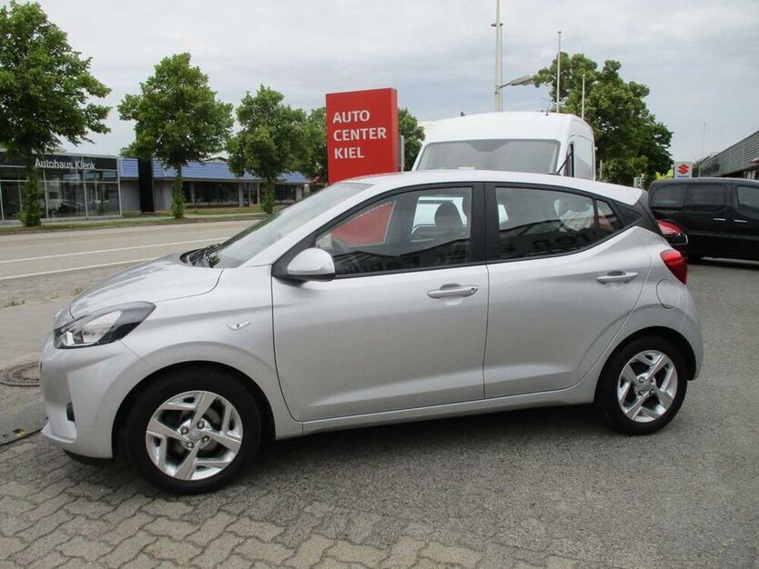 i10