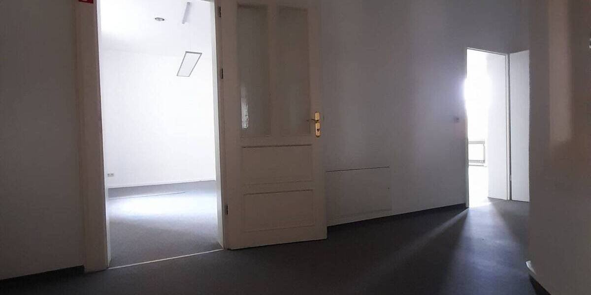 Gewerbeobjekt Gotha Gotha Nord - 2 Zimmer, 77 m&sup2;, 600&euro; | Angebot:25822285