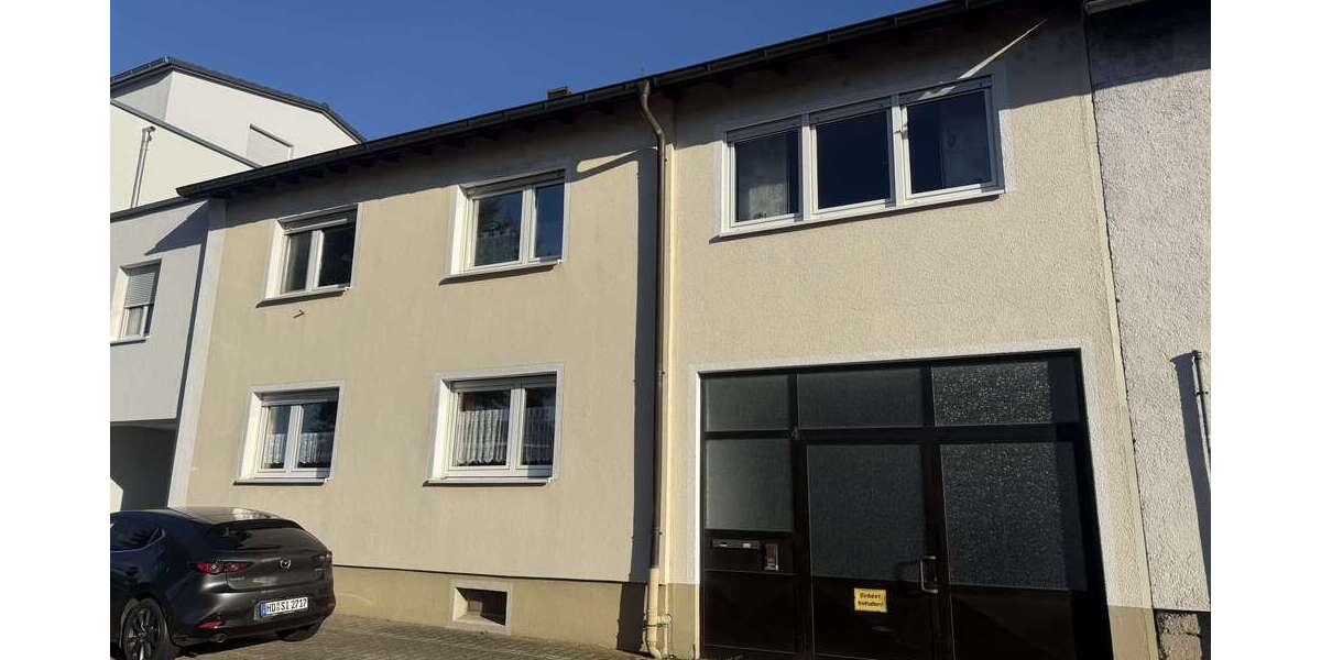 Einfamilienhaus Waghäusel - 8 Zimmer, 208 m&sup2;, 459.000&euro; | Angebot:24733453