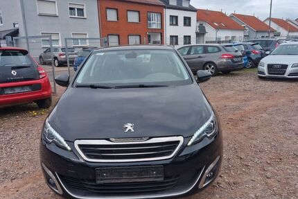 Peugeot 308 103.000 km 3.900 &euro; Saarlouis 66740