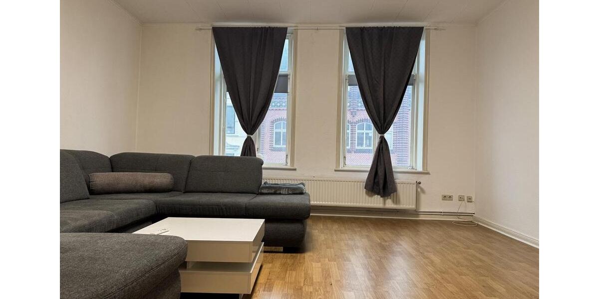 Altbauwohnung mit 4 Zimmern in der Innenstadt - Wg geiegnet 4 zimmer