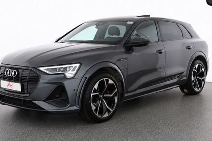 Audi e-tron 70.000 km 43.880 &euro; Berlin 12103
