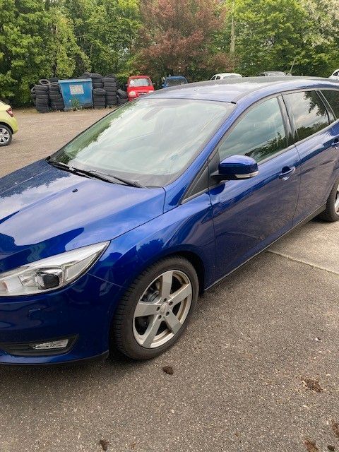 Ford Focus 53.000 km 12.800 € Schwäbisch Hall 74523