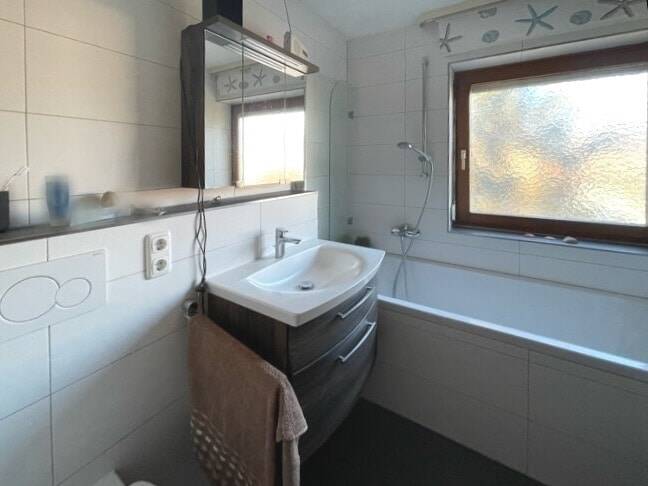 Doppelhaushälfte Weilheim - 4 Zimmer, 95 m&sup2;, 395.000&euro; | Angebot:26388303