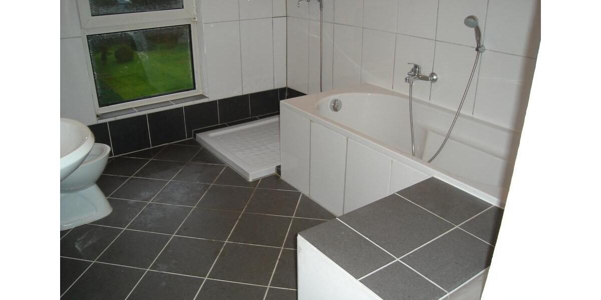 Etagenwohnung Preetz - 3 Zimmer, 96 m&sup2;, 938&euro; | Angebot:26324230