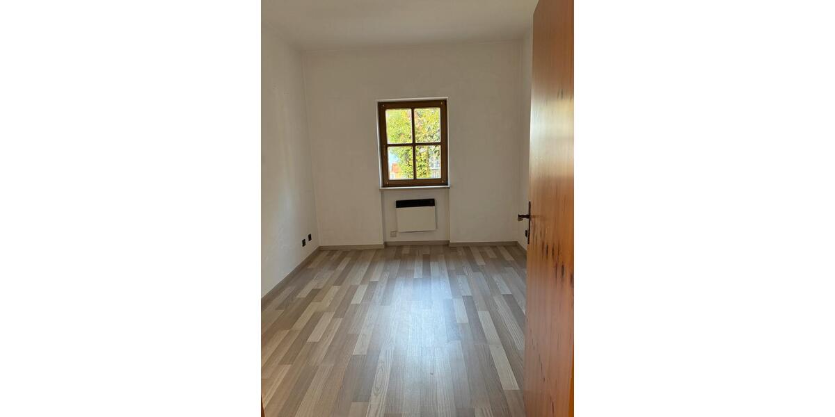 Mehrfamilienhaus, Wohnhaus Weißenohe - 10 Zimmer, 280 m&sup2;, 569.000&euro; | Angebot:26429709
