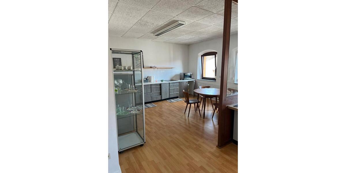 Erdgeschoßwohnung Emskirchen - 3 Zimmer, 90 m&sup2;, 765&euro; | Angebot:26142983