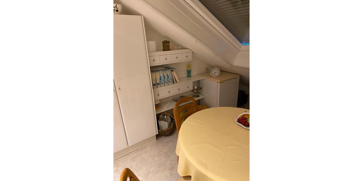 Dachgeschoßwohnung Wiesbaden Bierstadt - 2 Zimmer, 44 m&sup2;, 490&euro; | Angebot:26396316