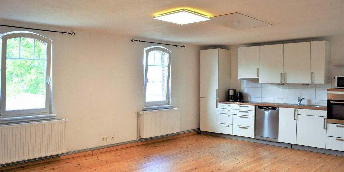 Modernisierte 3-Raum-Wohnung mit Einbauküche 3 zimmer