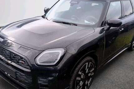 Mini Countryman S All4 12.360 km 44.750 &euro; München 80788