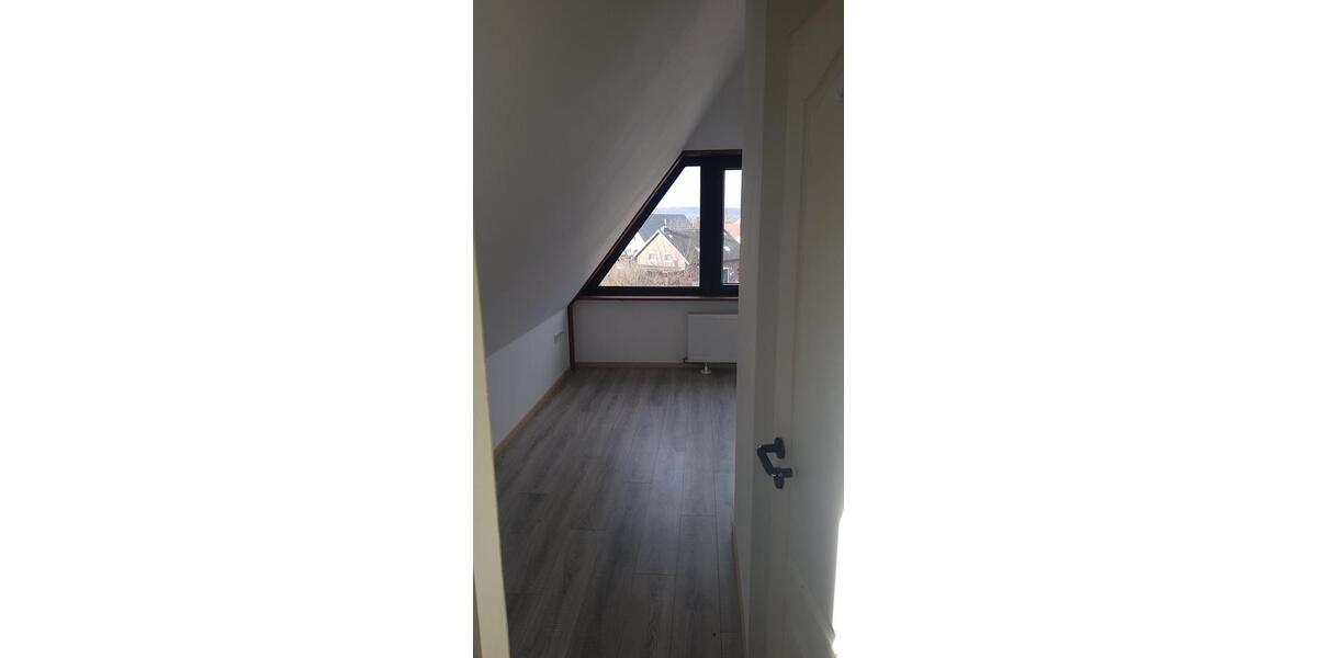 Etagenwohnung Nordstemmen - 4.5 Zimmer, 103 m&sup2;, 875&euro; | Angebot:25397234