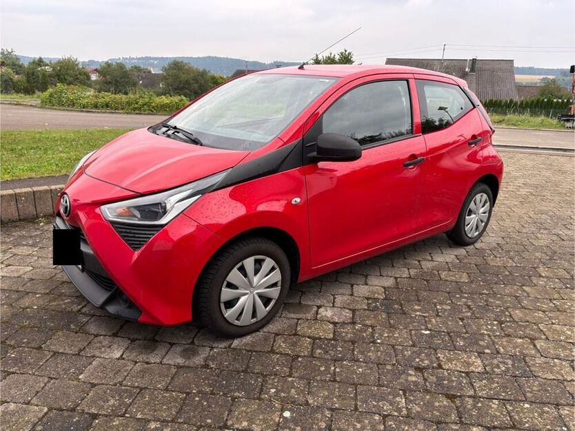 Aygo (X)