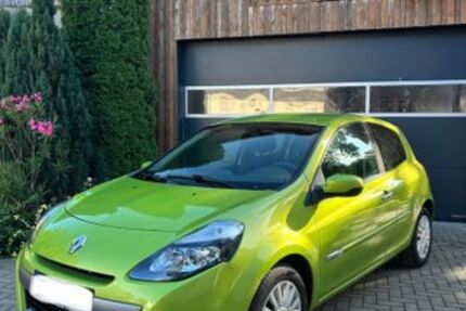 Renault Clio 142.821 km 2.900 &euro; Speichersdorf 95469
