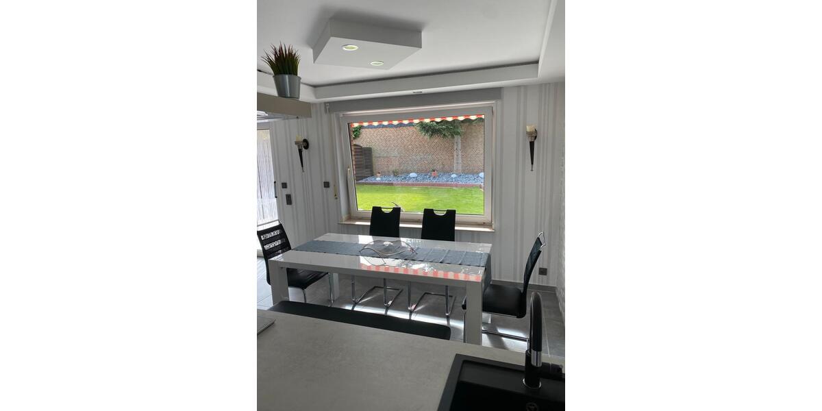 Erdgeschoßwohnung Voerde (Niederrhein) - 2.5 Zimmer, 70 m&sup2;, 279.000&euro; | Angebot:24723803