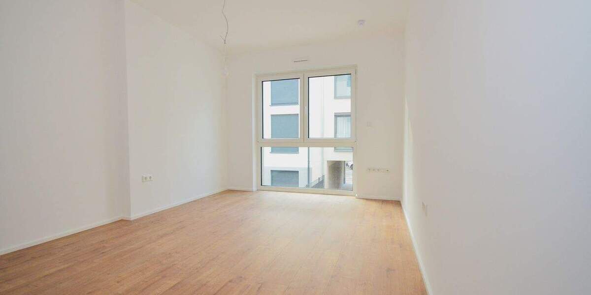 Urbaner Rückzugsort im Stadthaus: Wohnen mit Stil und Effizienz in Neu-Isenburg 5 zimmer