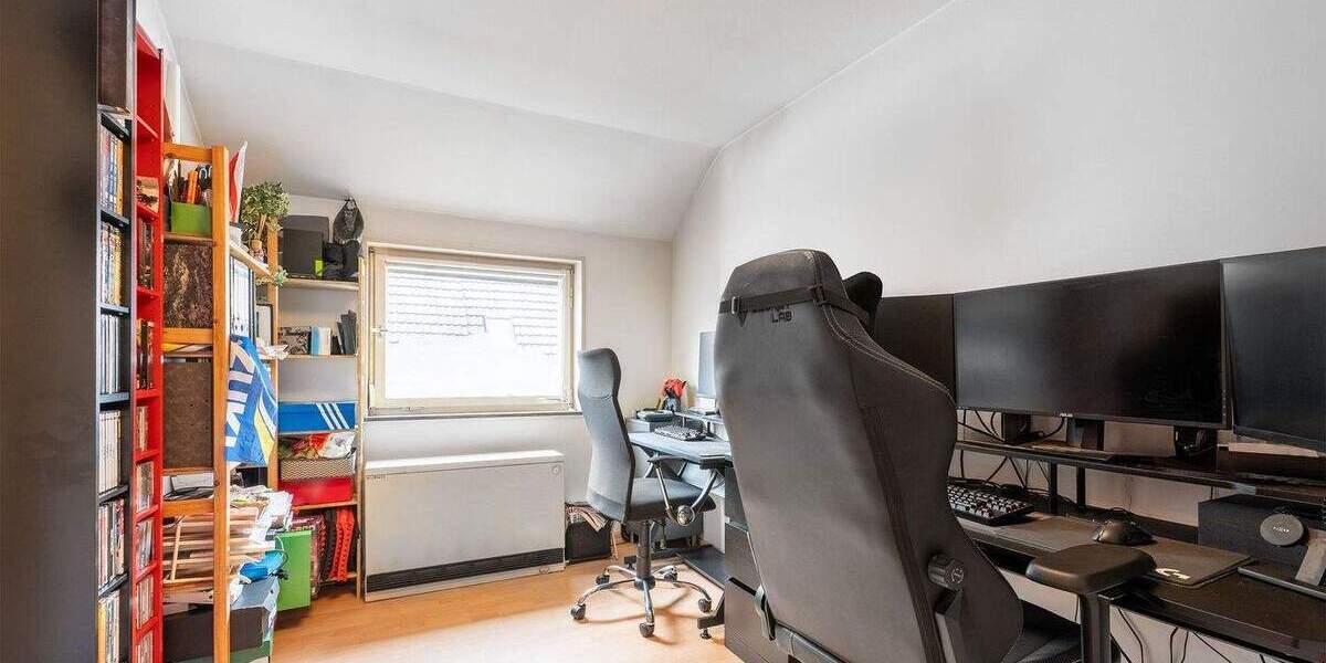 Tolles 2-FH mit über 220m² WFL möglich 9 zimmer