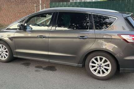 Ford S-Max 139.400 km 13.500 &euro; Bocholt 46397