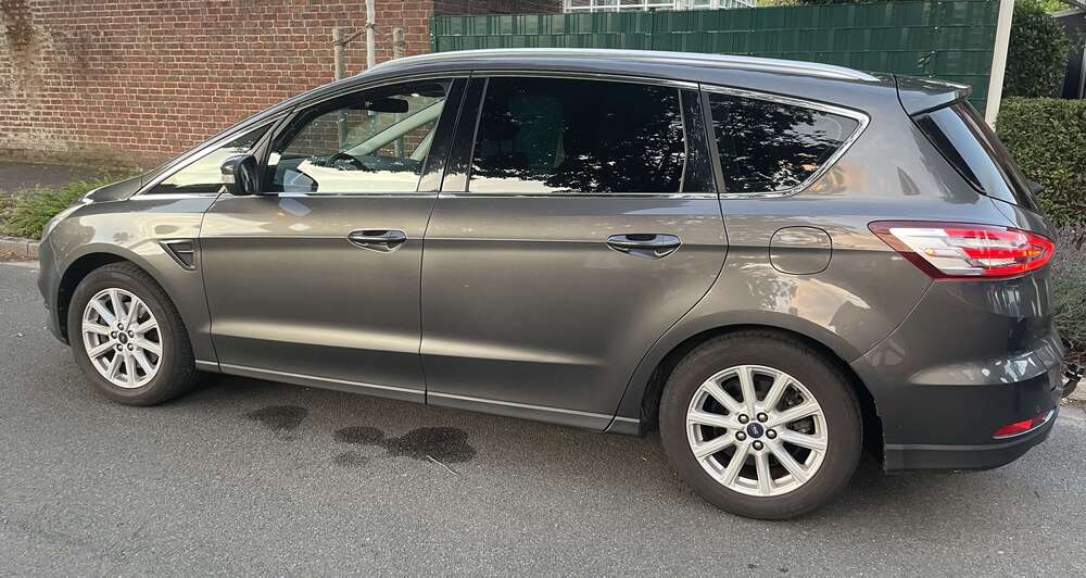 Ford S-Max 139.400 km 13.500 &euro; Bocholt 46397