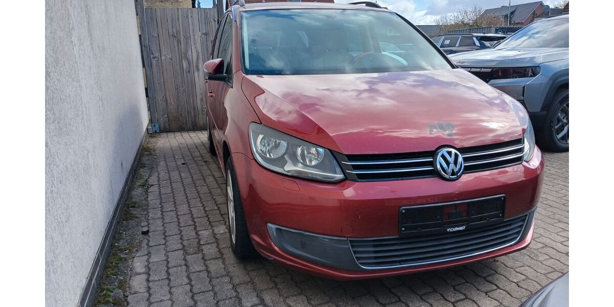 VW Touran 183.328 km 5.999 &euro; Uetersen 25436