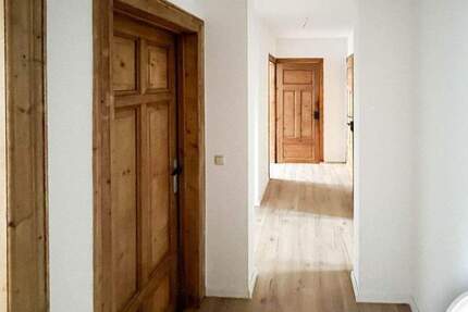 Zimmer Altenburg Nord - 2 Zimmer, 60 m&sup2;, 295&euro; | Angebot:26015749