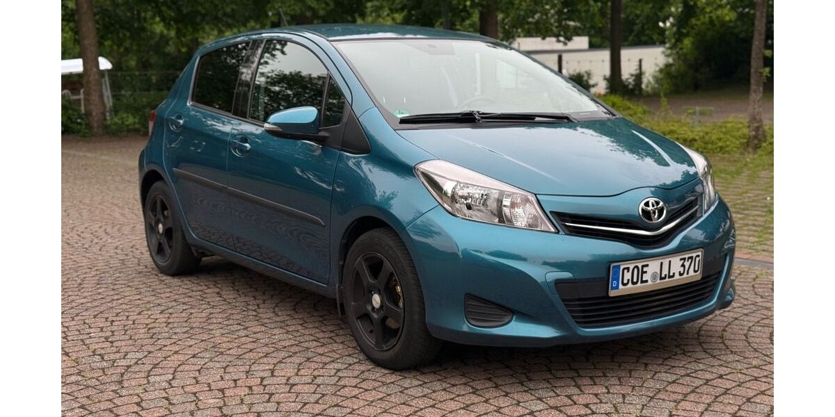 Toyota Yaris 69.469 km 6.000 &euro; Dülmen 48249