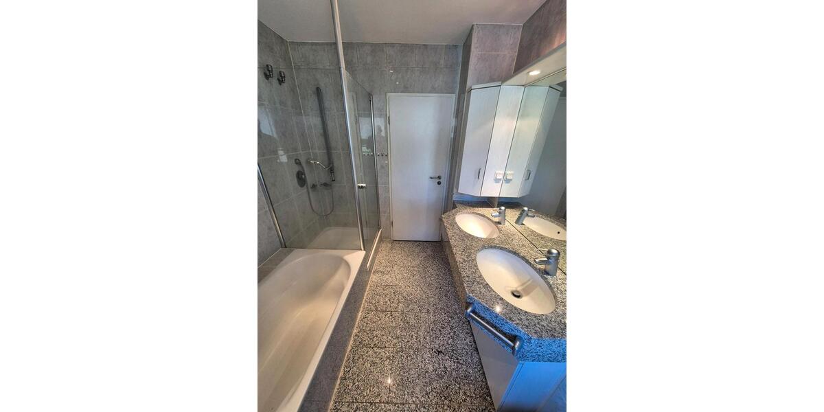 Haus in Hohenecken 3ZK , 3 Bäder Granitboden 5 zimmer