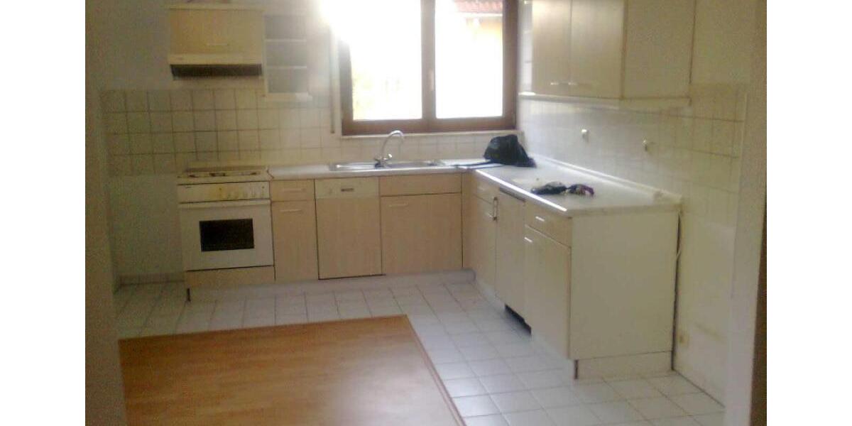 Erdgeschoßwohnung Glauchau - 2 Zimmer, 60 m&sup2;, 400&euro; | Angebot:24874269