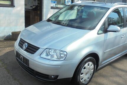 VW Touran 218.000 km 2.650 &euro; Dillingen/Saar 66763