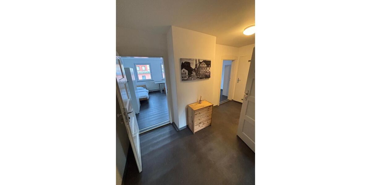 Etagenwohnung Hof Neuhof - 4 Zimmer, 95 m&sup2;, 25&euro; | Angebot:26567924