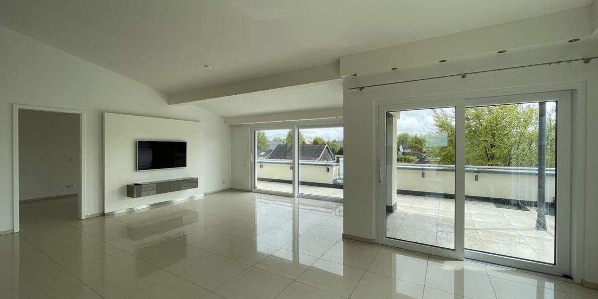 Etagenwohnung Simmerath - 3 Zimmer, 98 m&sup2;, 1.000&euro; | Angebot:24859347