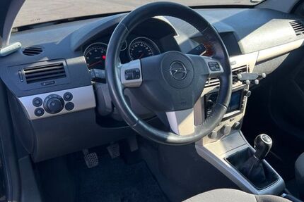 Opel Astra 223.000 km 2.095 &euro; Neuwied 56564