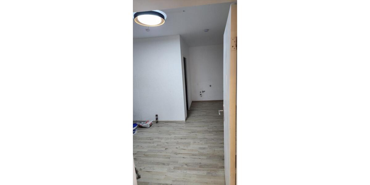 Einfamilienhaus Mehlingen - 7 Zimmer, 180 m&sup2;, 2.000&euro; | Angebot:24739345