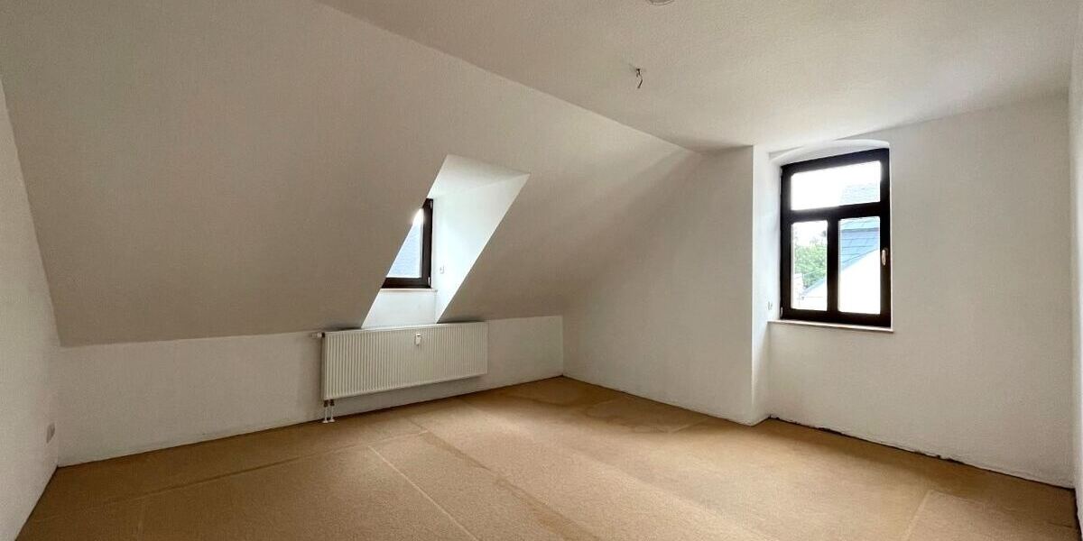 Zur Selbstnutzung und Anlage! Jetzt 4 von 6 Wohnungen zu verkaufen - mit Garagen und Stellplätzen! - Etagenwohnung Bärenstein | Angebot:26003488