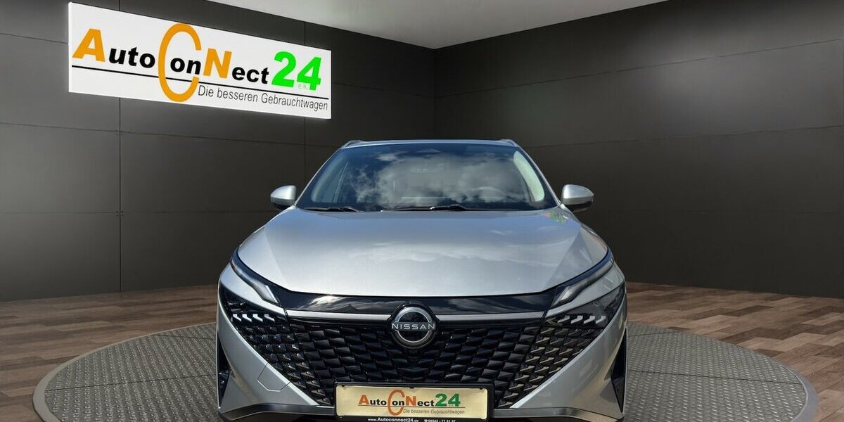 Nissan Qashqai N-Connecta XTronic *Navi/LED/Kamera360/PDC 17.303 km 25.690 &euro; Bamberg 96052