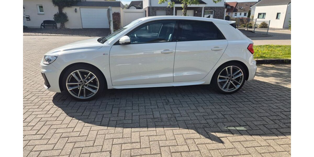 Audi A1 99.400 km 18.500 &euro; Roetgen 52159